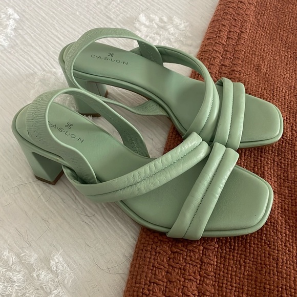 Caslon Lennon Slingback Sandals - Size 6 - Picture 1 of 6